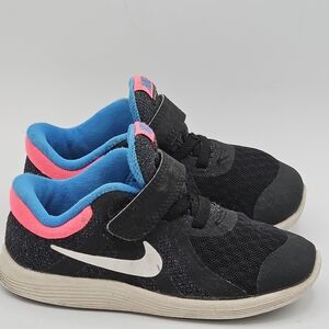 Nike Revolution 4 sneakers size 8c